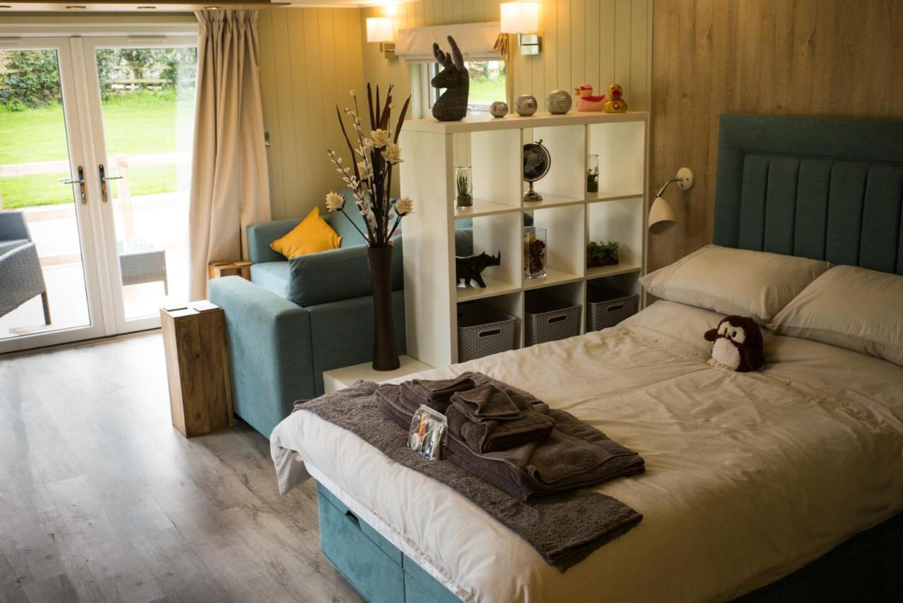 Sutton Cabins Stowey Ngoại thất bức ảnh